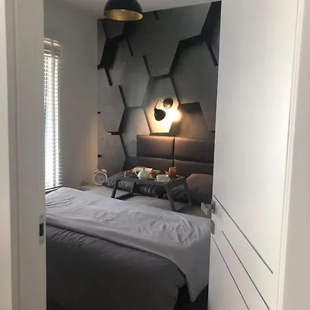 Sailor Nad Samym Morzem Ustronie Morskie